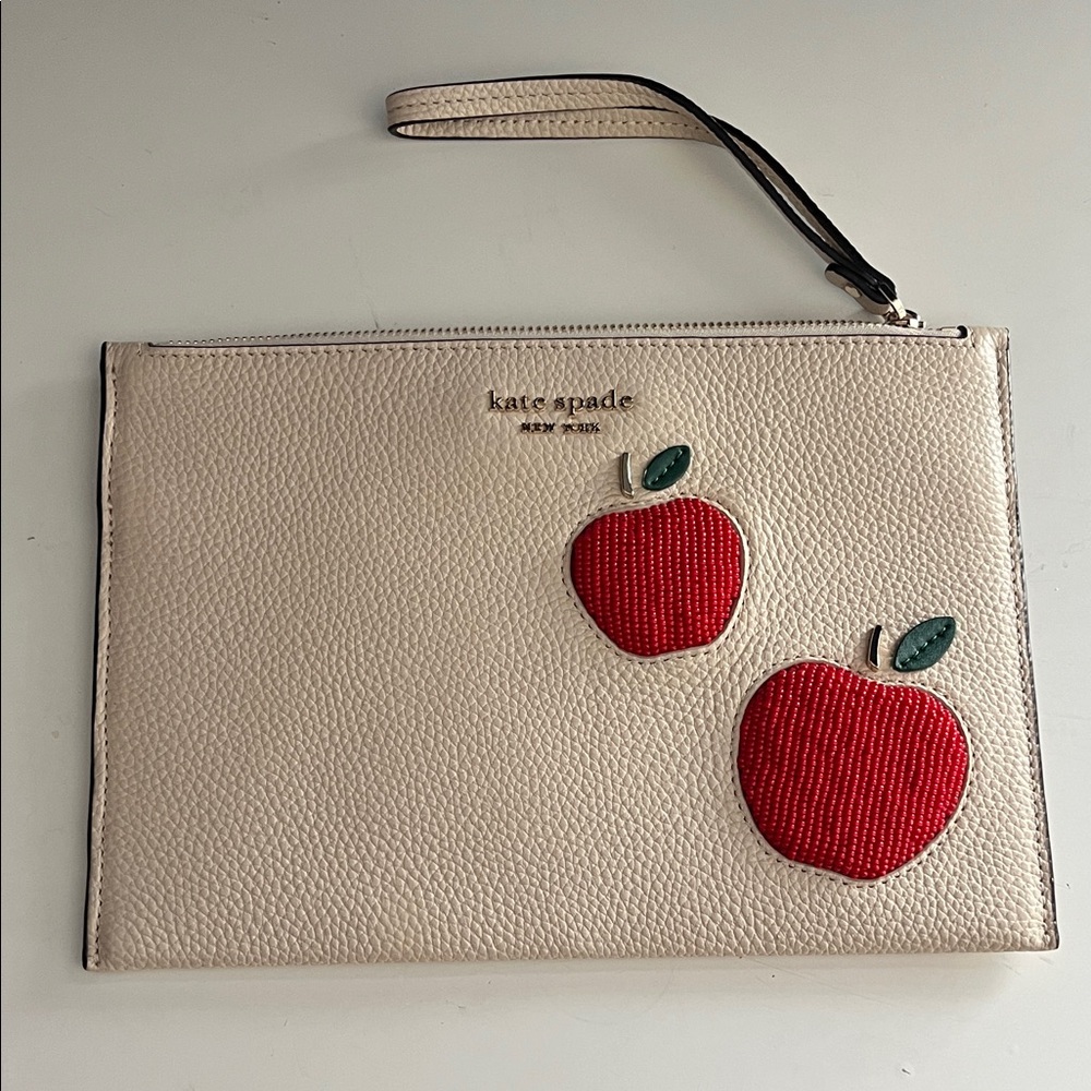 Kate Spade Pebbled Leather On Purpose Milk Glass Apple Wristlet